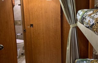 2007 Damon Challenger 376