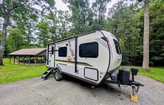 GeoPro | Modern, Cozy & Well-Equipped, Easy to Tow