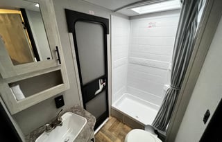 Fully Stocked, Double Bunk | Sleeps 6-8 | 2022 RV