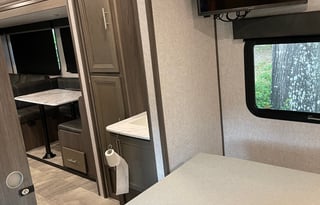 2021 Dutchmen RV Kodiak Ultra-Lite 296BHSL