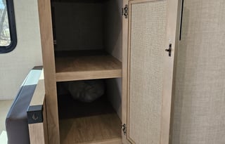 J And A's Superior Rv Rental - Ember 22MLQ