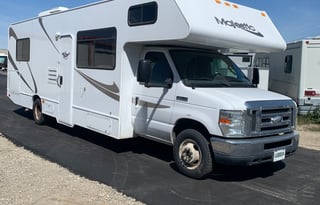 2015 Thor Motor Coach Four Winds 28A