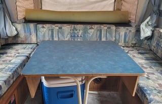 2000  Aerolite Kodiak  Everything you need to camp