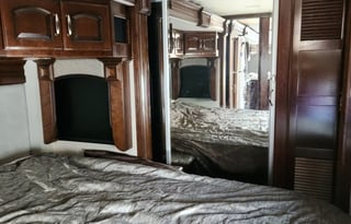 2018 Holiday Rambler Navigator 38F