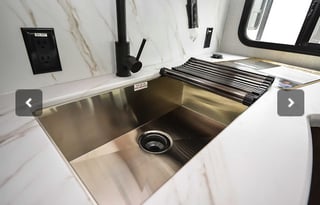 H-Bee 2023 Grand Design Imagine 2500RL