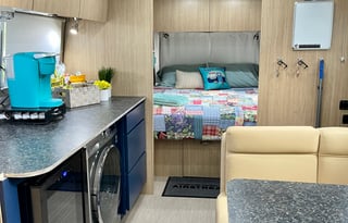 Luxury Glamping Airstream- DELIVERY ONLY