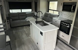 2022 Forest River East To West HAL 1534