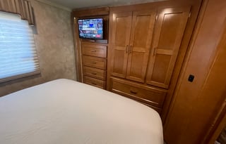 2019 Winnebago Minnie Winnie 31G Bunkhouse