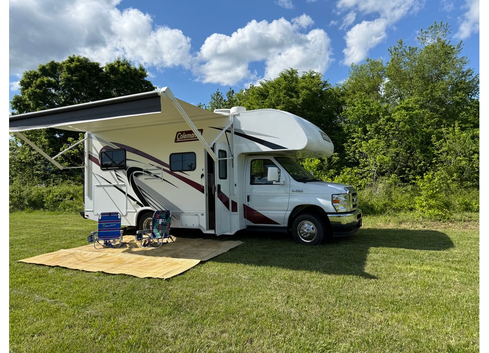 Class C Motor Home rentals in BLACK Mountain