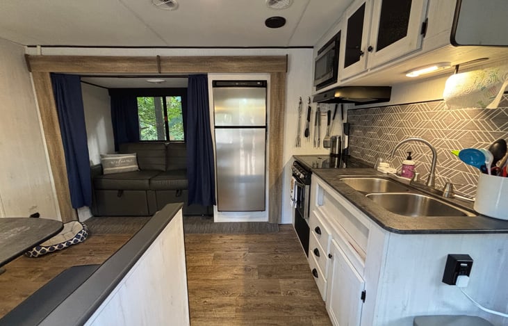 With slide out fully extended