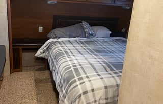 2012 Keystone RV Raptor 365LEV