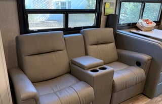 2021 Jayco Greyhawk 30Z