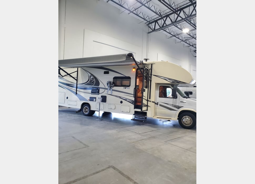 Class C Motor Home rentals in Myakka City