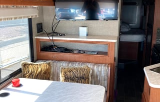 2019 Winnebago Vista 29VE