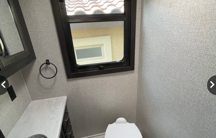 RV - bathroom