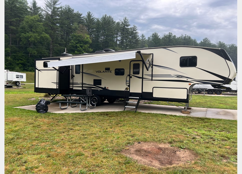 Fifth Wheel rentals in Minerva