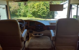 2013 Winnebago Vista 27N (Russ & Dona's Coach)