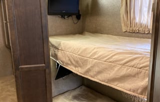 2017 Tiffin Motorhomes Allegro 36 UA