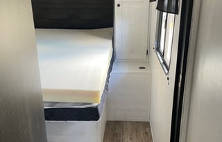 2022 Heartland Trail Runner 27RKS Carolina Skys