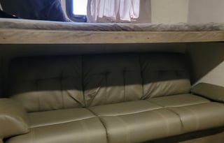 Carnero's beautiful home on wheels