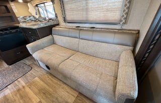 Family Bunkhouse Sleeps 8-10