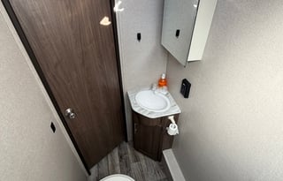 2020 Keystone Hideout 26LHSWE