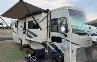 Memory Maker II Spacious RV with modern amenities.
