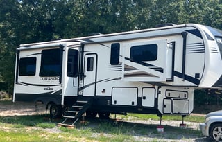 2022 KZ Durango Gold G358RPQ