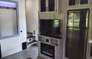 Home away from home with all the luxury!