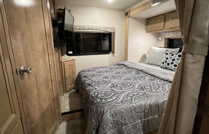 Fully private slide out queen bed sleeps 2