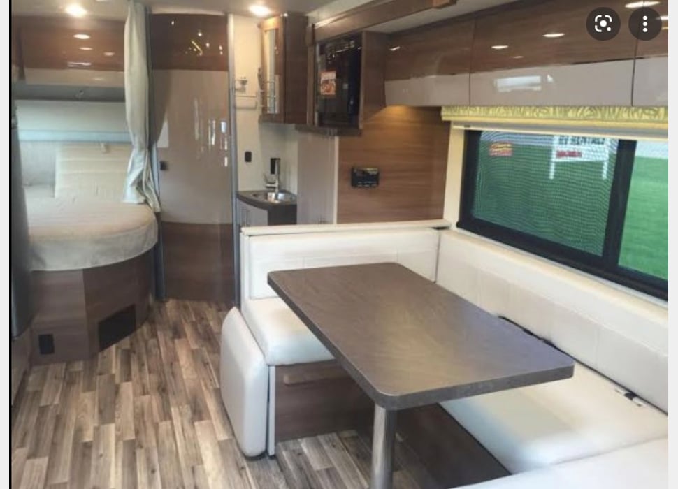 Class C Motor Home rentals in Reedley