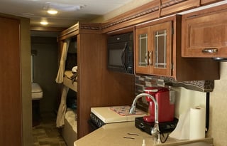 2016 Thor Motor Coach Chateau 31E Bunkhouse