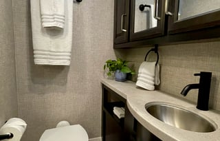 Meet Rosanna - The Cozy Family Friendly Entegra 34