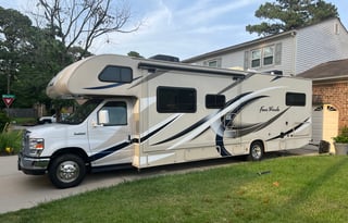 2019 Thor Four Winds 30D