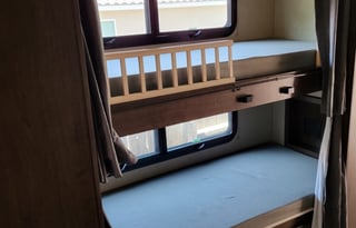 Elegant Class A Motorhome – Explore the Rockies