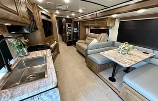 2020 Class A***King + 1.5 Baths*