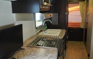 Adventure Cruiser - Family Friendly RV Rental