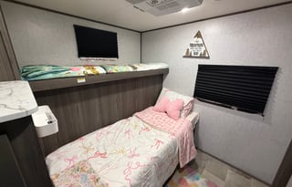 2021 Dutchmen RV Kodiak Ultimate 3321BHSL