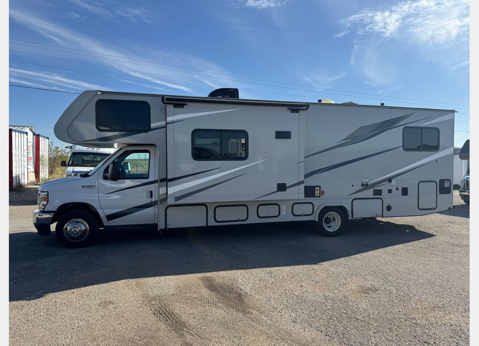 Class C Motor Home rentals in Marion