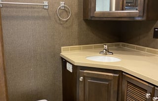 2017 Tiffin Motorhomes Allegro 36 UA