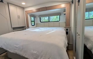 2025 Alliance RV Avenue 38DBL