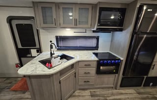 2024 Dutchmen RV Coleman Lantern 263BH