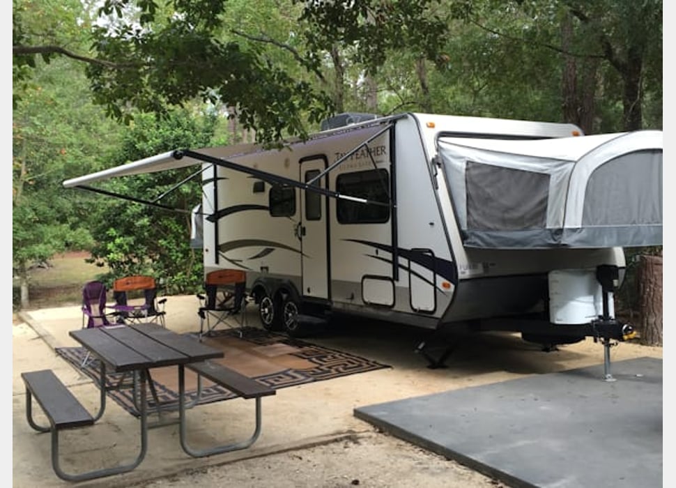 Pop-up Camper rentals in Aurora