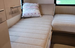 The Best View - 24 ft. Mercedes Winnebago View