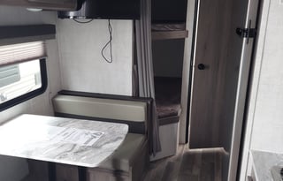 2021 Gulf Stream RV Kingsport 248BH. 6 person