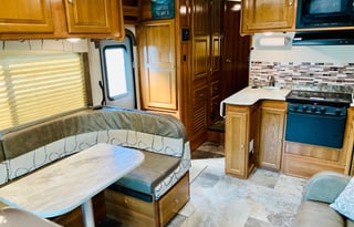 2018 Coachmen Leprechaun - LPA233