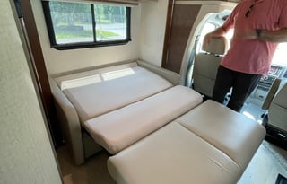 Towanda is a  2015 Itasca Navion 24V