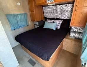 Keystone RV Summerland 2570RL