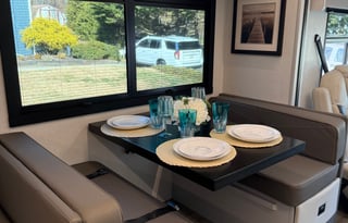 Coachman, Mirada (Sunshine)