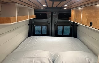 2024 Mercedes Benz, Sprinter 2500 class B